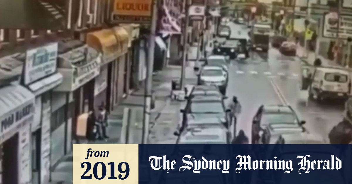 Video Moment shooters attack kosher supermarket